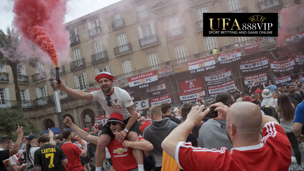 แฟนบอลแมนยูฯ ถูกจับมากสุดในอังกฤษ-เวลส์ ฤดูกาล 2024/25