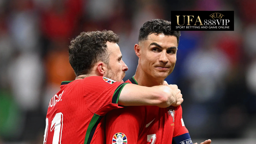 สื่อโปรตุเกสเผยสาเหตุ "โรนัลโด้" ไม่เข้าร่วมพิธีศพ "โจต้า" และน้องชาย